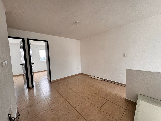 Venta de Casa o Casas, Terrenos, Propiedades, Apartamentos, Inmuebles en Guatemala, zona 11, zona 7, zona 2, zona 18, zona 16, Mixco, Carretera Al Salvador, Fraijanes, Santa Catarina Pinula, Antigua Guatemala, Villa Nueva, Villa Canales, San Miguel Petapa - Venta o Alquiler de Casas En Guatemala