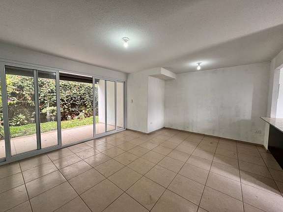 Venta de Casa o Casas, Terrenos, Propiedades, Apartamentos, Inmuebles en Guatemala, zona 11, zona 7, zona 2, zona 18, zona 16, Mixco, Carretera Al Salvador, Fraijanes, Santa Catarina Pinula, Antigua Guatemala, Villa Nueva, Villa Canales, San Miguel Petapa - Venta o Alquiler de Casas En Guatemala