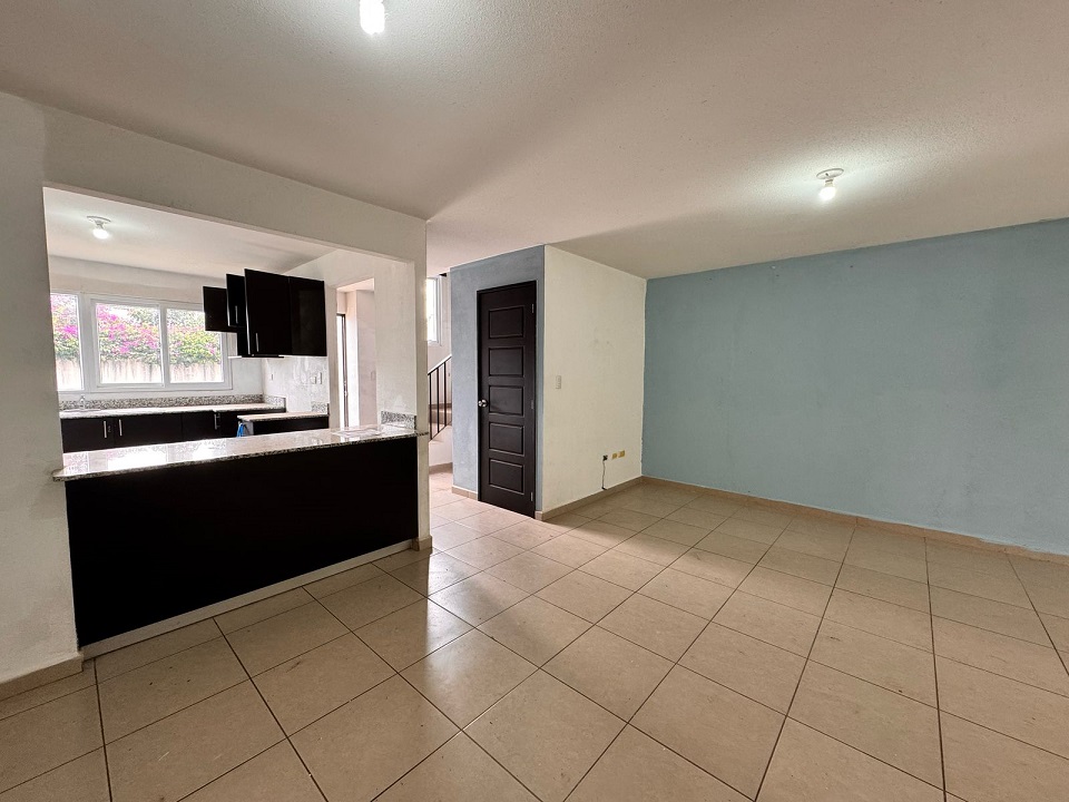 Venta de Casa o Casas, Terrenos, Propiedades, Apartamentos, Inmuebles en Guatemala, zona 11, zona 7, zona 2, zona 18, zona 16, Mixco, Carretera Al Salvador, Fraijanes, Santa Catarina Pinula, Antigua Guatemala, Villa Nueva, Villa Canales, San Miguel Petapa - Venta o Alquiler de Casas En Guatemala