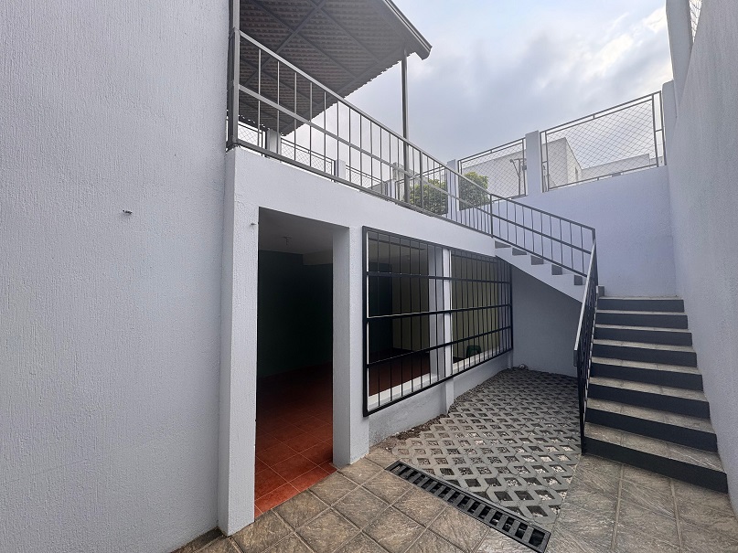 Venta de Casa o Casas, Terrenos, Propiedades, Apartamentos, Inmuebles en Guatemala, zona 11, zona 7, zona 2, zona 18, zona 16, Mixco, Carretera Al Salvador, Fraijanes, Santa Catarina Pinula, Antigua Guatemala, Villa Nueva, Villa Canales, San Miguel Petapa - Venta o Alquiler de Casas En Guatemala