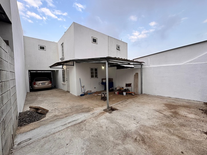 Venta de Casa o Casas, Terrenos, Propiedades, Apartamentos, Inmuebles en Guatemala, zona 11, zona 7, zona 2, zona 18, zona 16, Mixco, Carretera Al Salvador, Fraijanes, Santa Catarina Pinula, Antigua Guatemala, Villa Nueva, Villa Canales, San Miguel Petapa - Venta o Alquiler de Casas En Guatemala
