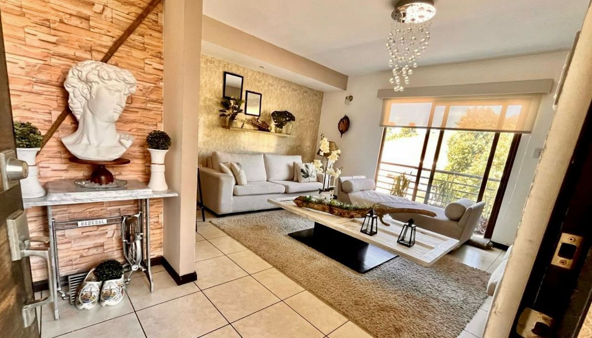 Venta de Casa o Casas, Terrenos, Propiedades, Apartamentos, Inmuebles en Guatemala, zona 11, zona 7, zona 2, zona 18, zona 16, Mixco, Carretera Al Salvador, Fraijanes, Santa Catarina Pinula, Antigua Guatemala, Villa Nueva, Villa Canales, San Miguel Petapa - Venta o Alquiler de Casas En Guatemala