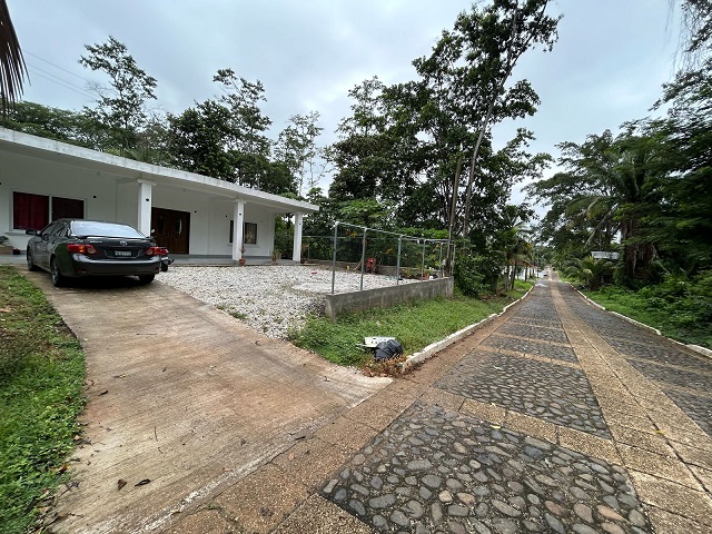 Venta de Casa o Casas, Terrenos, Propiedades, Apartamentos, Inmuebles en Guatemala, zona 11, zona 7, zona 2, zona 18, zona 16, Mixco, Carretera Al Salvador, Fraijanes, Santa Catarina Pinula, Antigua Guatemala, Villa Nueva, Villa Canales, San Miguel Petapa - Venta o Alquiler de Casas En Guatemala