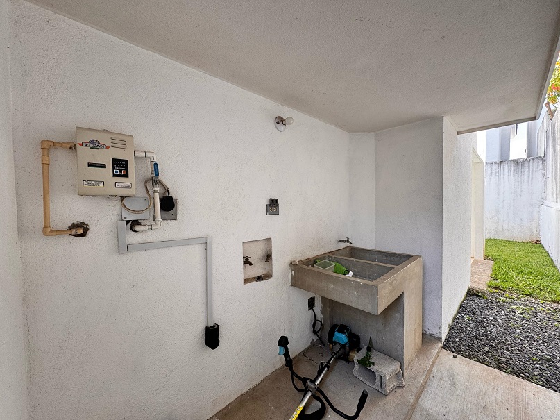 Venta de Casa o Casas, Terrenos, Propiedades, Apartamentos, Inmuebles en Guatemala, zona 11, zona 7, zona 2, zona 18, zona 16, Mixco, Carretera Al Salvador, Fraijanes, Santa Catarina Pinula, Antigua Guatemala, Villa Nueva, Villa Canales, San Miguel Petapa - Venta o Alquiler de Casas En Guatemala