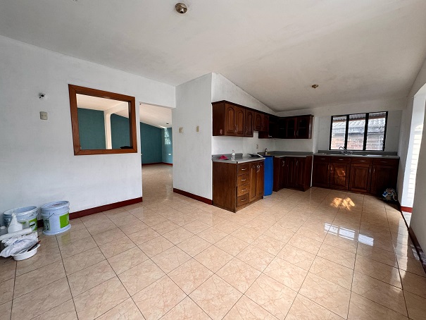 Venta de Casa o Casas, Terrenos, Propiedades, Apartamentos, Inmuebles en Guatemala, zona 11, zona 7, zona 2, zona 18, zona 16, Mixco, Carretera Al Salvador, Fraijanes, Santa Catarina Pinula, Antigua Guatemala, Villa Nueva, Villa Canales, San Miguel Petapa - Venta o Alquiler de Casas En Guatemala