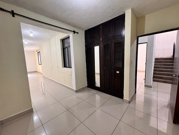 Venta de Casa o Casas, Terrenos, Propiedades, Apartamentos, Inmuebles en Guatemala, zona 11, zona 7, zona 2, zona 18, zona 16, Mixco, Carretera Al Salvador, Fraijanes, Santa Catarina Pinula, Antigua Guatemala, Villa Nueva, Villa Canales, San Miguel Petapa - Venta o Alquiler de Casas En Guatemala