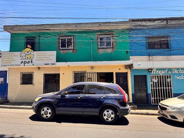 Venta de Casa o Casas, Terrenos, Propiedades, Apartamentos, Inmuebles en Guatemala, zona 11, zona 7, zona 2, zona 18, zona 16, Mixco, Carretera Al Salvador, Fraijanes, Santa Catarina Pinula, Antigua Guatemala, Villa Nueva, Villa Canales, San Miguel Petapa - Venta o Alquiler de Casas En Guatemala