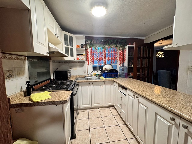 Venta de Casa o Casas, Terrenos, Propiedades, Apartamentos, Inmuebles en Guatemala, zona 11, zona 7, zona 2, zona 18, zona 16, Mixco, Carretera Al Salvador, Fraijanes, Santa Catarina Pinula, Antigua Guatemala, Villa Nueva, Villa Canales, San Miguel Petapa - Venta o Alquiler de Casas En Guatemala