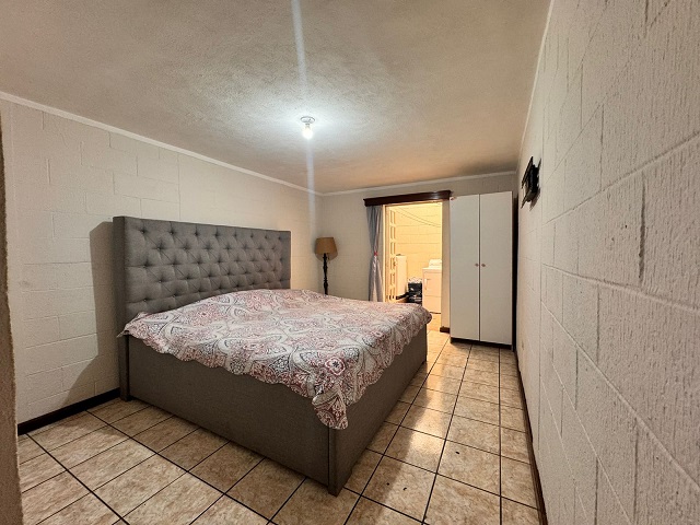 Venta de Casa o Casas, Terrenos, Propiedades, Apartamentos, Inmuebles en Guatemala, zona 11, zona 7, zona 2, zona 18, zona 16, Mixco, Carretera Al Salvador, Fraijanes, Santa Catarina Pinula, Antigua Guatemala, Villa Nueva, Villa Canales, San Miguel Petapa - Venta o Alquiler de Casas En Guatemala