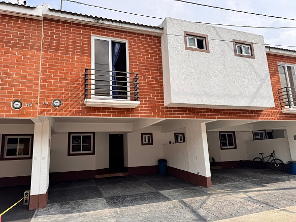 Venta de Casa o Casas, Terrenos, Propiedades, Apartamentos, Inmuebles en Guatemala, zona 11, zona 7, zona 2, zona 18, zona 16, Mixco, Carretera Al Salvador, Fraijanes, Santa Catarina Pinula, Antigua Guatemala, Villa Nueva, Villa Canales, San Miguel Petapa - Venta o Alquiler de Casas En Guatemala