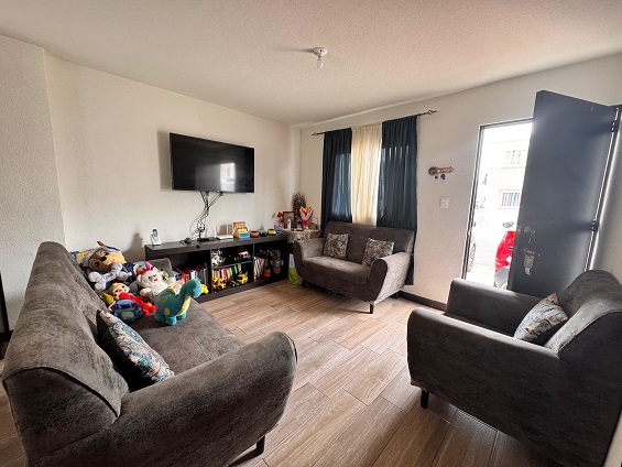 Venta de Casa o Casas, Terrenos, Propiedades, Apartamentos, Inmuebles en Guatemala, zona 11, zona 7, zona 2, zona 18, zona 16, Mixco, Carretera Al Salvador, Fraijanes, Santa Catarina Pinula, Antigua Guatemala, Villa Nueva, Villa Canales, San Miguel Petapa - Venta o Alquiler de Casas En Guatemala