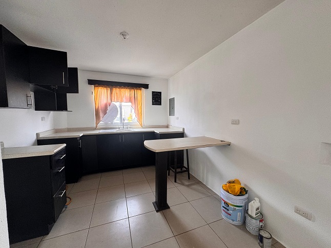 Venta de Casa o Casas, Terrenos, Propiedades, Apartamentos, Inmuebles en Guatemala, zona 11, zona 7, zona 2, zona 18, zona 16, Mixco, Carretera Al Salvador, Fraijanes, Santa Catarina Pinula, Antigua Guatemala, Villa Nueva, Villa Canales, San Miguel Petapa - Venta o Alquiler de Casas En Guatemala