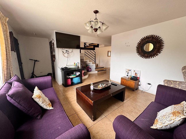 Venta de Casa o Casas, Terrenos, Propiedades, Apartamentos, Inmuebles en Guatemala, zona 11, zona 7, zona 2, zona 18, zona 16, Mixco, Carretera Al Salvador, Fraijanes, Santa Catarina Pinula, Antigua Guatemala, Villa Nueva, Villa Canales, San Miguel Petapa - Venta o Alquiler de Casas En Guatemala