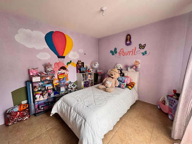 Venta de Casa o Casas, Terrenos, Propiedades, Apartamentos, Inmuebles en Guatemala, zona 11, zona 7, zona 2, zona 18, zona 16, Mixco, Carretera Al Salvador, Fraijanes, Santa Catarina Pinula, Antigua Guatemala, Villa Nueva, Villa Canales, San Miguel Petapa - Venta o Alquiler de Casas En Guatemala