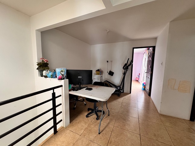 Venta de Casa o Casas, Terrenos, Propiedades, Apartamentos, Inmuebles en Guatemala, zona 11, zona 7, zona 2, zona 18, zona 16, Mixco, Carretera Al Salvador, Fraijanes, Santa Catarina Pinula, Antigua Guatemala, Villa Nueva, Villa Canales, San Miguel Petapa - Venta o Alquiler de Casas En Guatemala