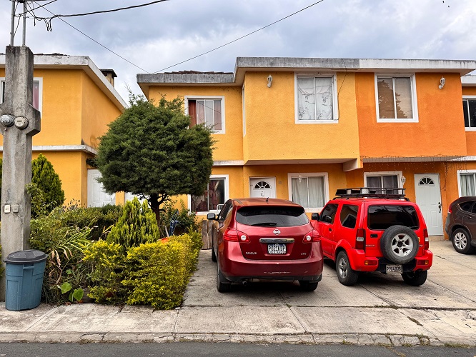 Venta de Casa o Casas, Terrenos, Propiedades, Apartamentos, Inmuebles en Guatemala, zona 11, zona 7, zona 2, zona 18, zona 16, Mixco, Carretera Al Salvador, Fraijanes, Santa Catarina Pinula, Antigua Guatemala, Villa Nueva, Villa Canales, San Miguel Petapa - Venta o Alquiler de Casas En Guatemala