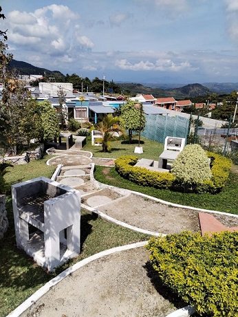 Venta de Casa o Casas, Terrenos, Propiedades, Apartamentos, Inmuebles en Guatemala, zona 11, zona 7, zona 2, zona 18, zona 16, Mixco, Carretera Al Salvador, Fraijanes, Santa Catarina Pinula, Antigua Guatemala, Villa Nueva, Villa Canales, San Miguel Petapa - Venta o Alquiler de Casas En Guatemala