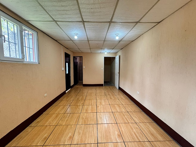 Venta de Casa o Casas, Terrenos, Propiedades, Apartamentos, Inmuebles en Guatemala, zona 11, zona 7, zona 2, zona 18, zona 16, Mixco, Carretera Al Salvador, Fraijanes, Santa Catarina Pinula, Antigua Guatemala, Villa Nueva, Villa Canales, San Miguel Petapa - Venta o Alquiler de Casas En Guatemala