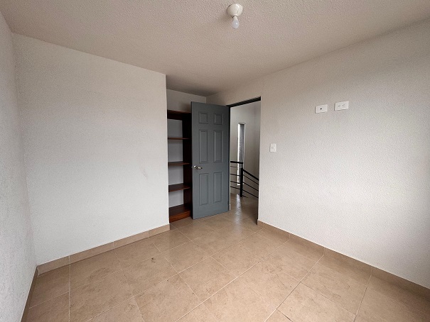 Venta de Casa o Casas, Terrenos, Propiedades, Apartamentos, Inmuebles en Guatemala, zona 11, zona 7, zona 2, zona 18, zona 16, Mixco, Carretera Al Salvador, Fraijanes, Santa Catarina Pinula, Antigua Guatemala, Villa Nueva, Villa Canales, San Miguel Petapa - Venta o Alquiler de Casas En Guatemala