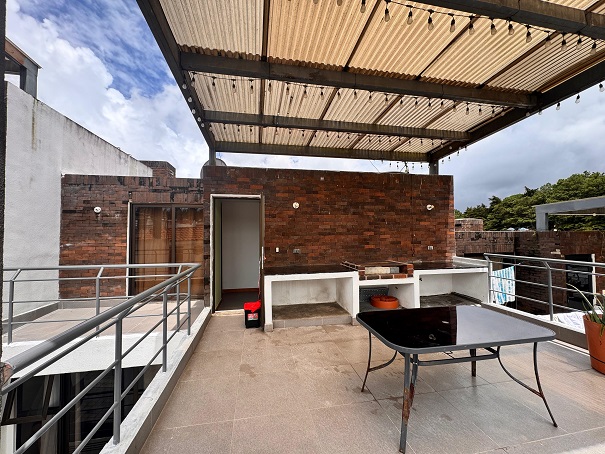 Venta de Casa o Casas, Terrenos, Propiedades, Apartamentos, Inmuebles en Guatemala, zona 11, zona 7, zona 2, zona 18, zona 16, Mixco, Carretera Al Salvador, Fraijanes, Santa Catarina Pinula, Antigua Guatemala, Villa Nueva, Villa Canales, San Miguel Petapa - Venta o Alquiler de Casas En Guatemala