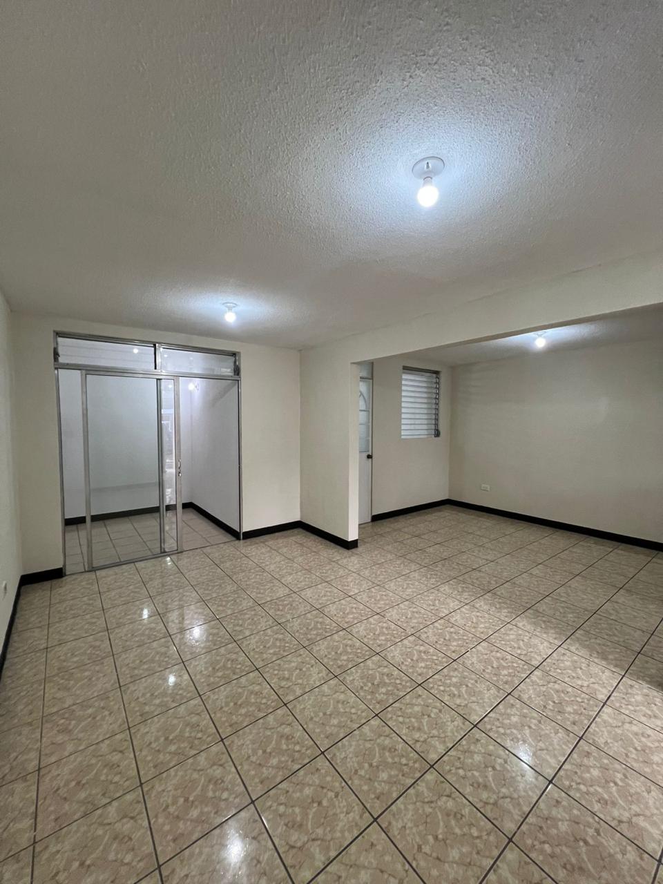 Venta de Casa o Casas, Terrenos, Propiedades, Apartamentos, Inmuebles en Guatemala, zona 11, zona 7, zona 2, zona 18, zona 16, Mixco, Carretera Al Salvador, Fraijanes, Santa Catarina Pinula, Antigua Guatemala, Villa Nueva, Villa Canales, San Miguel Petapa - Venta o Alquiler de Casas En Guatemala
