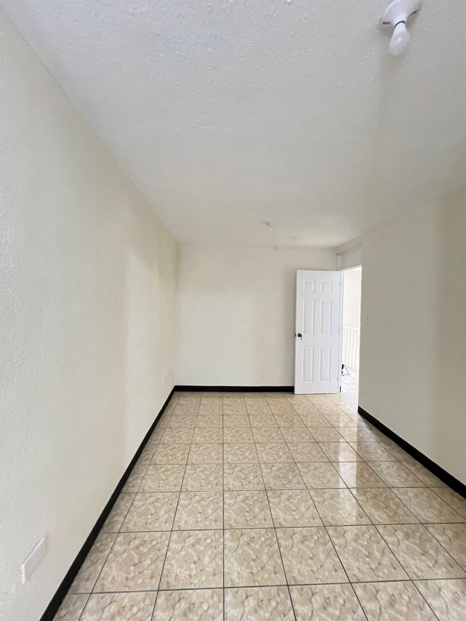 Venta de Casa o Casas, Terrenos, Propiedades, Apartamentos, Inmuebles en Guatemala, zona 11, zona 7, zona 2, zona 18, zona 16, Mixco, Carretera Al Salvador, Fraijanes, Santa Catarina Pinula, Antigua Guatemala, Villa Nueva, Villa Canales, San Miguel Petapa - Venta o Alquiler de Casas En Guatemala