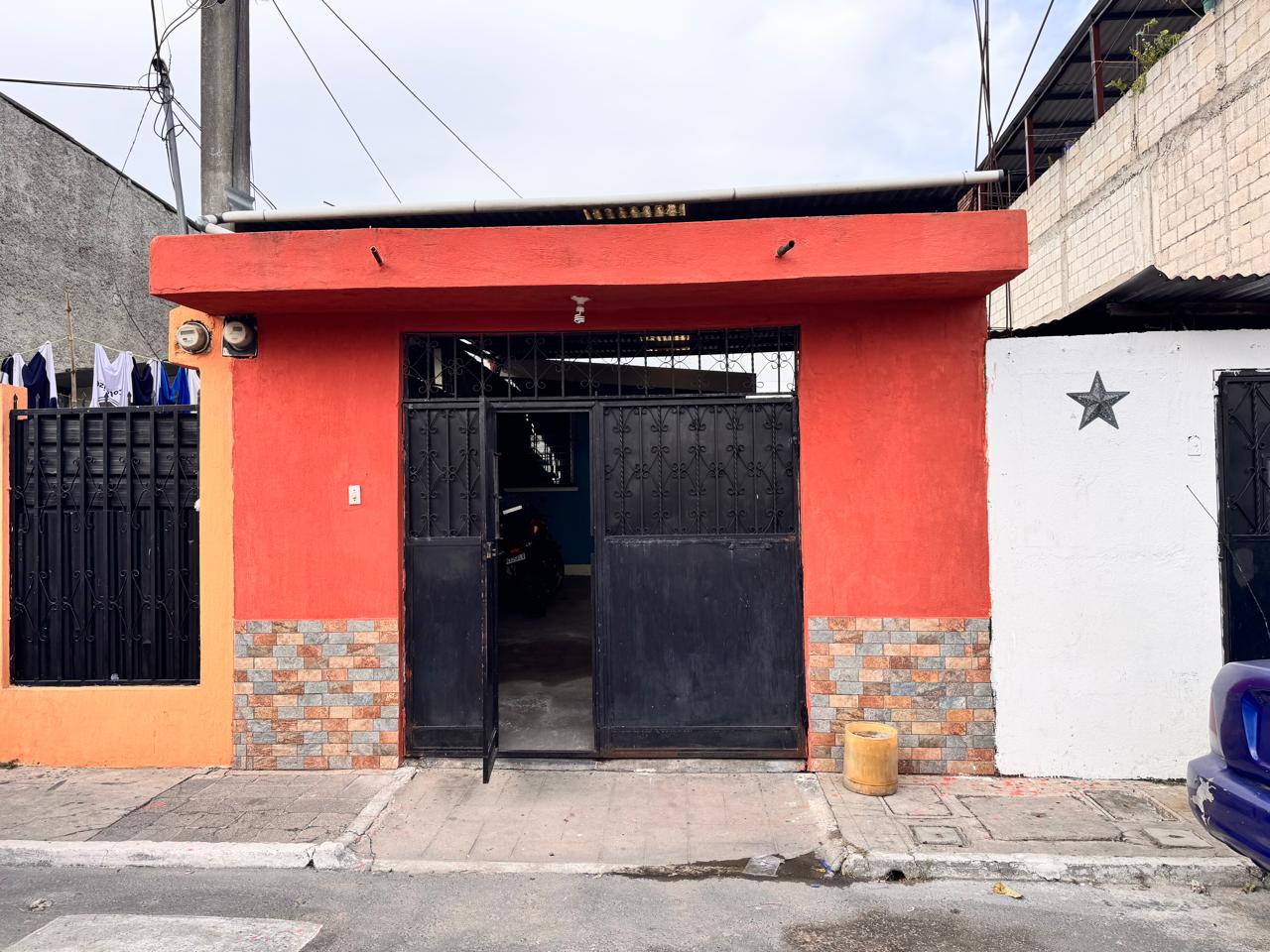 Venta de Casa o Casas, Terrenos, Propiedades, Apartamentos, Inmuebles en Guatemala, zona 11, zona 7, zona 2, zona 18, zona 16, Mixco, Carretera Al Salvador, Fraijanes, Santa Catarina Pinula, Antigua Guatemala, Villa Nueva, Villa Canales, San Miguel Petapa - Venta o Alquiler de Casas En Guatemala