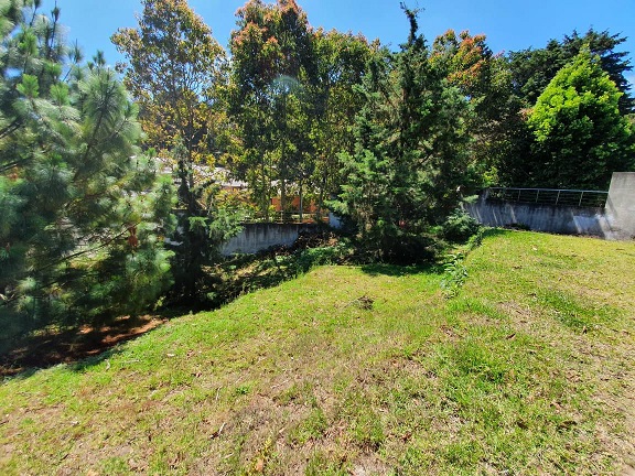 Venta de Casa o Casas, Terrenos, Propiedades, Apartamentos, Inmuebles en Guatemala, zona 11, zona 7, zona 2, zona 18, zona 16, Mixco, Carretera Al Salvador, Fraijanes, Santa Catarina Pinula, Antigua Guatemala, Villa Nueva, Villa Canales, San Miguel Petapa - Venta o Alquiler de Casas En Guatemala