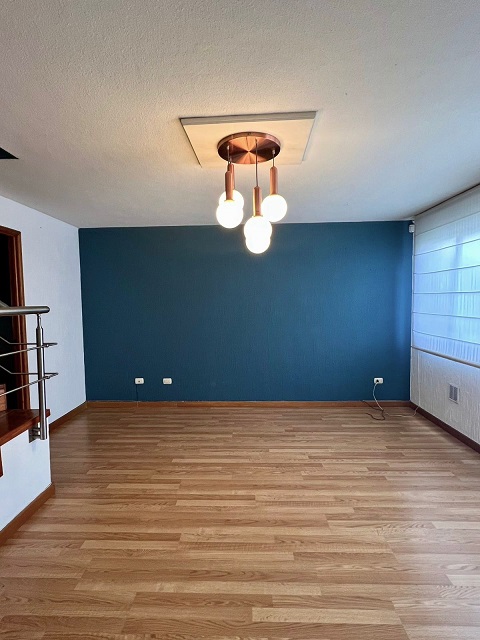 Venta de Casa o Casas, Terrenos, Propiedades, Apartamentos, Inmuebles en Guatemala, zona 11, zona 7, zona 2, zona 18, zona 16, Mixco, Carretera Al Salvador, Fraijanes, Santa Catarina Pinula, Antigua Guatemala, Villa Nueva, Villa Canales, San Miguel Petapa - Venta o Alquiler de Casas En Guatemala