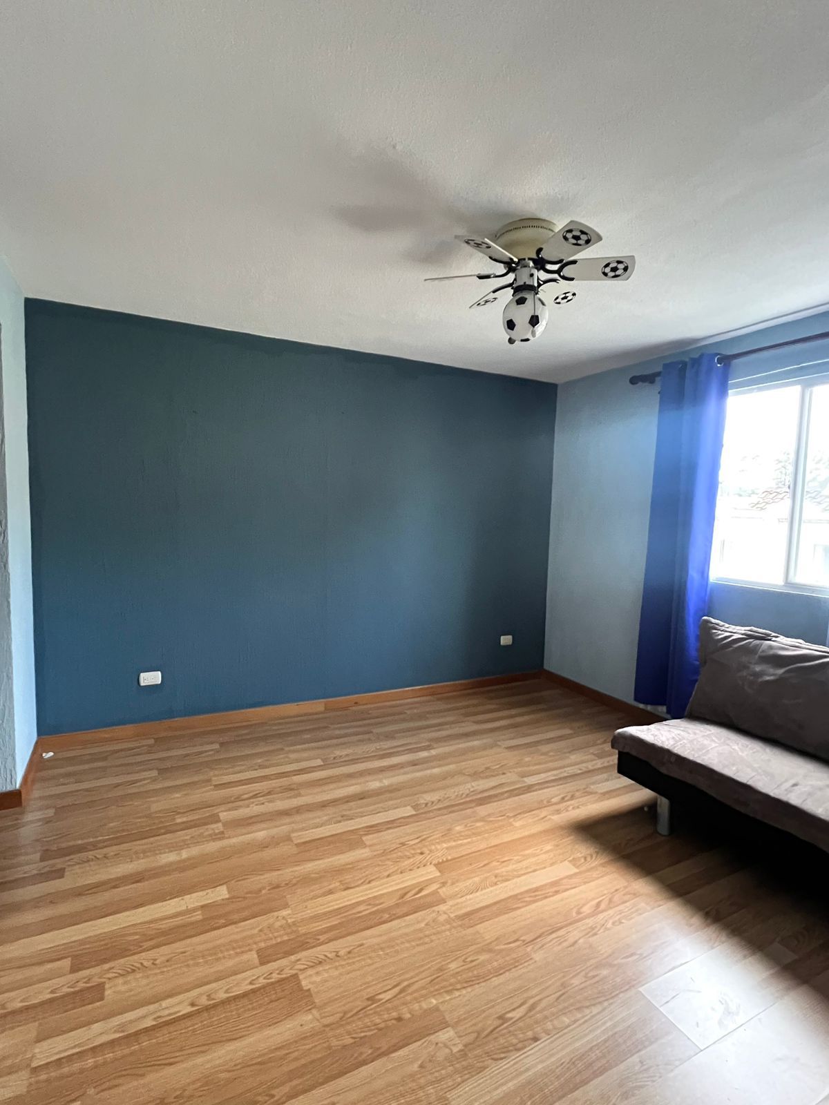 Venta de Casa o Casas, Terrenos, Propiedades, Apartamentos, Inmuebles en Guatemala, zona 11, zona 7, zona 2, zona 18, zona 16, Mixco, Carretera Al Salvador, Fraijanes, Santa Catarina Pinula, Antigua Guatemala, Villa Nueva, Villa Canales, San Miguel Petapa - Venta o Alquiler de Casas En Guatemala