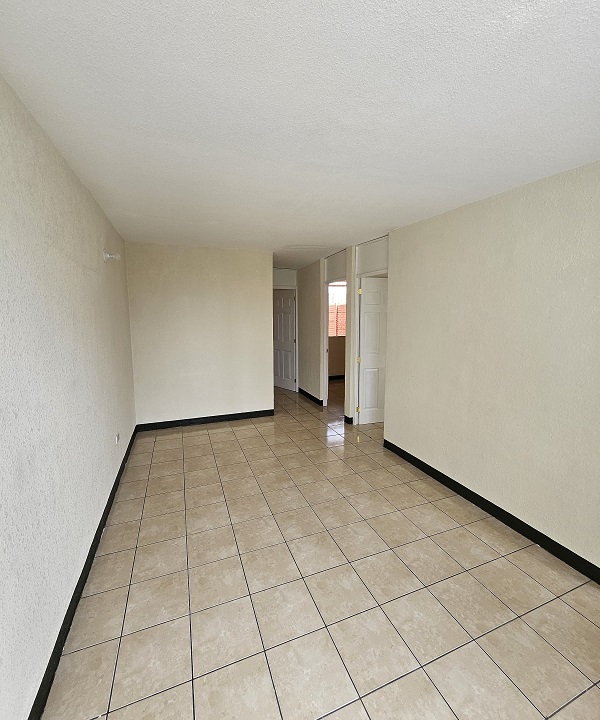 Venta de Casa o Casas, Terrenos, Propiedades, Apartamentos, Inmuebles en Guatemala, zona 11, zona 7, zona 2, zona 18, zona 16, Mixco, Carretera Al Salvador, Fraijanes, Santa Catarina Pinula, Antigua Guatemala, Villa Nueva, Villa Canales, San Miguel Petapa - Venta o Alquiler de Casas En Guatemala