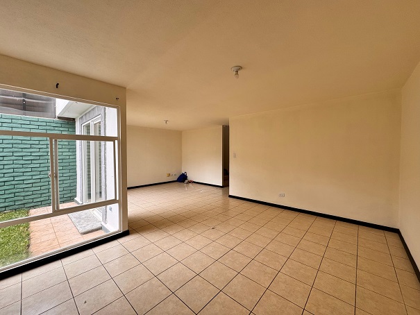 Venta de Casa o Casas, Terrenos, Propiedades, Apartamentos, Inmuebles en Guatemala, zona 11, zona 7, zona 2, zona 18, zona 16, Mixco, Carretera Al Salvador, Fraijanes, Santa Catarina Pinula, Antigua Guatemala, Villa Nueva, Villa Canales, San Miguel Petapa - Venta o Alquiler de Casas En Guatemala