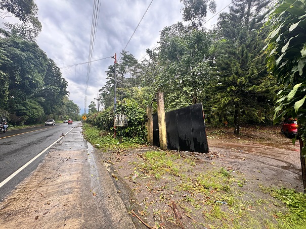Venta de Casa o Casas, Terrenos, Propiedades, Apartamentos, Inmuebles en Guatemala, zona 11, zona 7, zona 2, zona 18, zona 16, Mixco, Carretera Al Salvador, Fraijanes, Santa Catarina Pinula, Antigua Guatemala, Villa Nueva, Villa Canales, San Miguel Petapa - Venta o Alquiler de Casas En Guatemala
