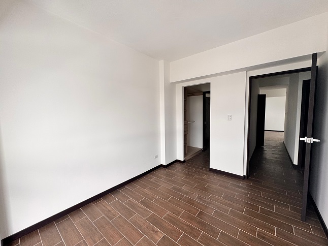 Venta de Casa o Casas, Terrenos, Propiedades, Apartamentos, Inmuebles en Guatemala, zona 11, zona 7, zona 2, zona 18, zona 16, Mixco, Carretera Al Salvador, Fraijanes, Santa Catarina Pinula, Antigua Guatemala, Villa Nueva, Villa Canales, San Miguel Petapa - Venta o Alquiler de Casas En Guatemala