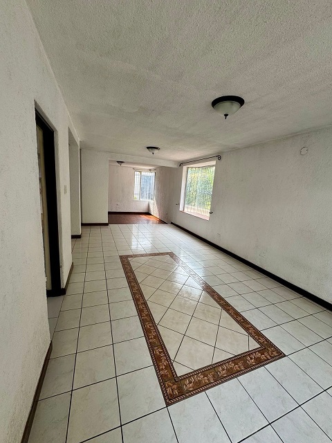 Venta de Casa o Casas, Terrenos, Propiedades, Apartamentos, Inmuebles en Guatemala, zona 11, zona 7, zona 2, zona 18, zona 16, Mixco, Carretera Al Salvador, Fraijanes, Santa Catarina Pinula, Antigua Guatemala, Villa Nueva, Villa Canales, San Miguel Petapa - Venta o Alquiler de Casas En Guatemala