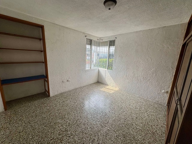 Venta de Casa o Casas, Terrenos, Propiedades, Apartamentos, Inmuebles en Guatemala, zona 11, zona 7, zona 2, zona 18, zona 16, Mixco, Carretera Al Salvador, Fraijanes, Santa Catarina Pinula, Antigua Guatemala, Villa Nueva, Villa Canales, San Miguel Petapa - Venta o Alquiler de Casas En Guatemala