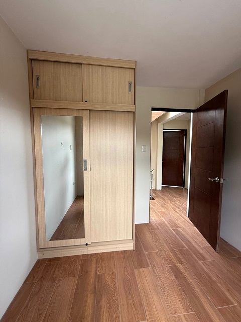 Venta de Casa o Casas, Terrenos, Propiedades, Apartamentos, Inmuebles en Guatemala, zona 11, zona 7, zona 2, zona 18, zona 16, Mixco, Carretera Al Salvador, Fraijanes, Santa Catarina Pinula, Antigua Guatemala, Villa Nueva, Villa Canales, San Miguel Petapa - Venta o Alquiler de Casas En Guatemala