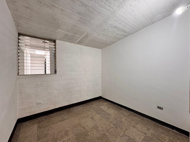 Venta de Casa o Casas, Terrenos, Propiedades, Apartamentos, Inmuebles en Guatemala, zona 11, zona 7, zona 2, zona 18, zona 16, Mixco, Carretera Al Salvador, Fraijanes, Santa Catarina Pinula, Antigua Guatemala, Villa Nueva, Villa Canales, San Miguel Petapa - Venta o Alquiler de Casas En Guatemala