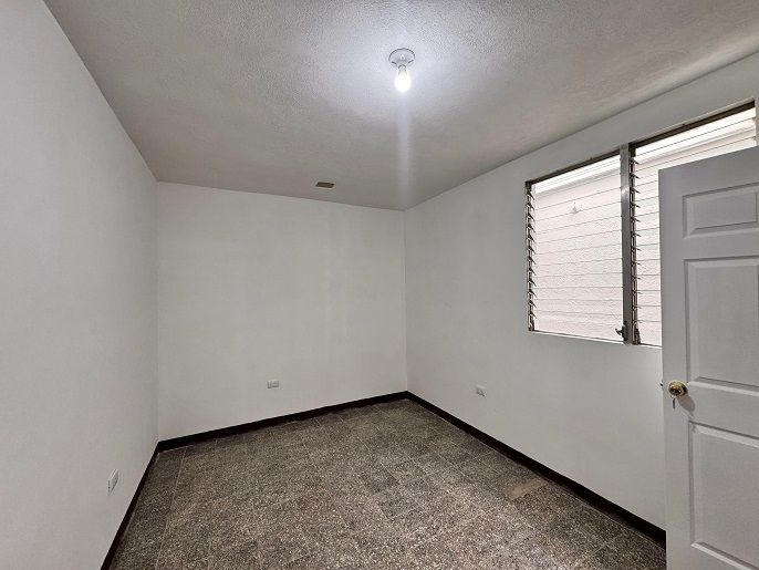 Venta de Casa o Casas, Terrenos, Propiedades, Apartamentos, Inmuebles en Guatemala, zona 11, zona 7, zona 2, zona 18, zona 16, Mixco, Carretera Al Salvador, Fraijanes, Santa Catarina Pinula, Antigua Guatemala, Villa Nueva, Villa Canales, San Miguel Petapa - Venta o Alquiler de Casas En Guatemala