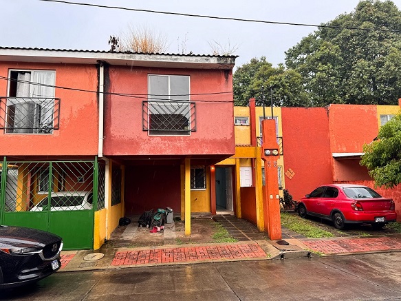 Venta de Casa o Casas, Terrenos, Propiedades, Apartamentos, Inmuebles en Guatemala, zona 11, zona 7, zona 2, zona 18, zona 16, Mixco, Carretera Al Salvador, Fraijanes, Santa Catarina Pinula, Antigua Guatemala, Villa Nueva, Villa Canales, San Miguel Petapa - Venta o Alquiler de Casas En Guatemala