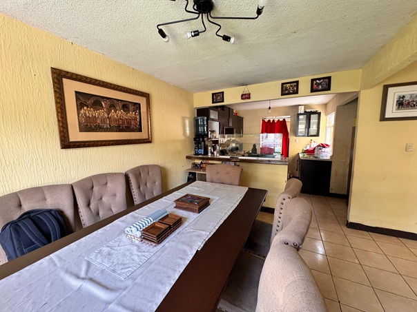 Venta de Casa o Casas, Terrenos, Propiedades, Apartamentos, Inmuebles en Guatemala, zona 11, zona 7, zona 2, zona 18, zona 16, Mixco, Carretera Al Salvador, Fraijanes, Santa Catarina Pinula, Antigua Guatemala, Villa Nueva, Villa Canales, San Miguel Petapa - Venta o Alquiler de Casas En Guatemala