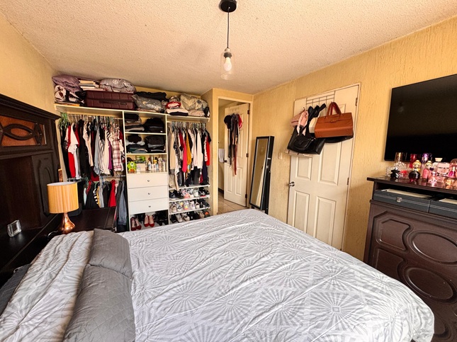 Venta de Casa o Casas, Terrenos, Propiedades, Apartamentos, Inmuebles en Guatemala, zona 11, zona 7, zona 2, zona 18, zona 16, Mixco, Carretera Al Salvador, Fraijanes, Santa Catarina Pinula, Antigua Guatemala, Villa Nueva, Villa Canales, San Miguel Petapa - Venta o Alquiler de Casas En Guatemala