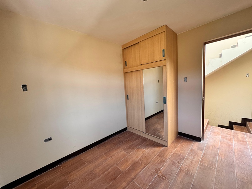 Venta de Casa o Casas, Terrenos, Propiedades, Apartamentos, Inmuebles en Guatemala, zona 11, zona 7, zona 2, zona 18, zona 16, Mixco, Carretera Al Salvador, Fraijanes, Santa Catarina Pinula, Antigua Guatemala, Villa Nueva, Villa Canales, San Miguel Petapa - Venta o Alquiler de Casas En Guatemala