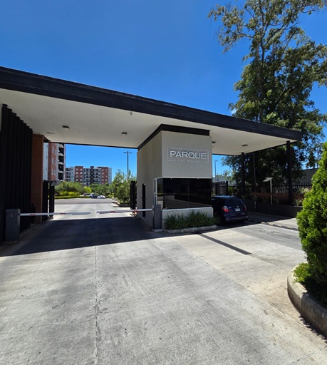 Venta de Casa o Casas, Terrenos, Propiedades, Apartamentos, Inmuebles en Guatemala, zona 11, zona 7, zona 2, zona 18, zona 16, Mixco, Carretera Al Salvador, Fraijanes, Santa Catarina Pinula, Antigua Guatemala, Villa Nueva, Villa Canales, San Miguel Petapa - Venta o Alquiler de Casas En Guatemala