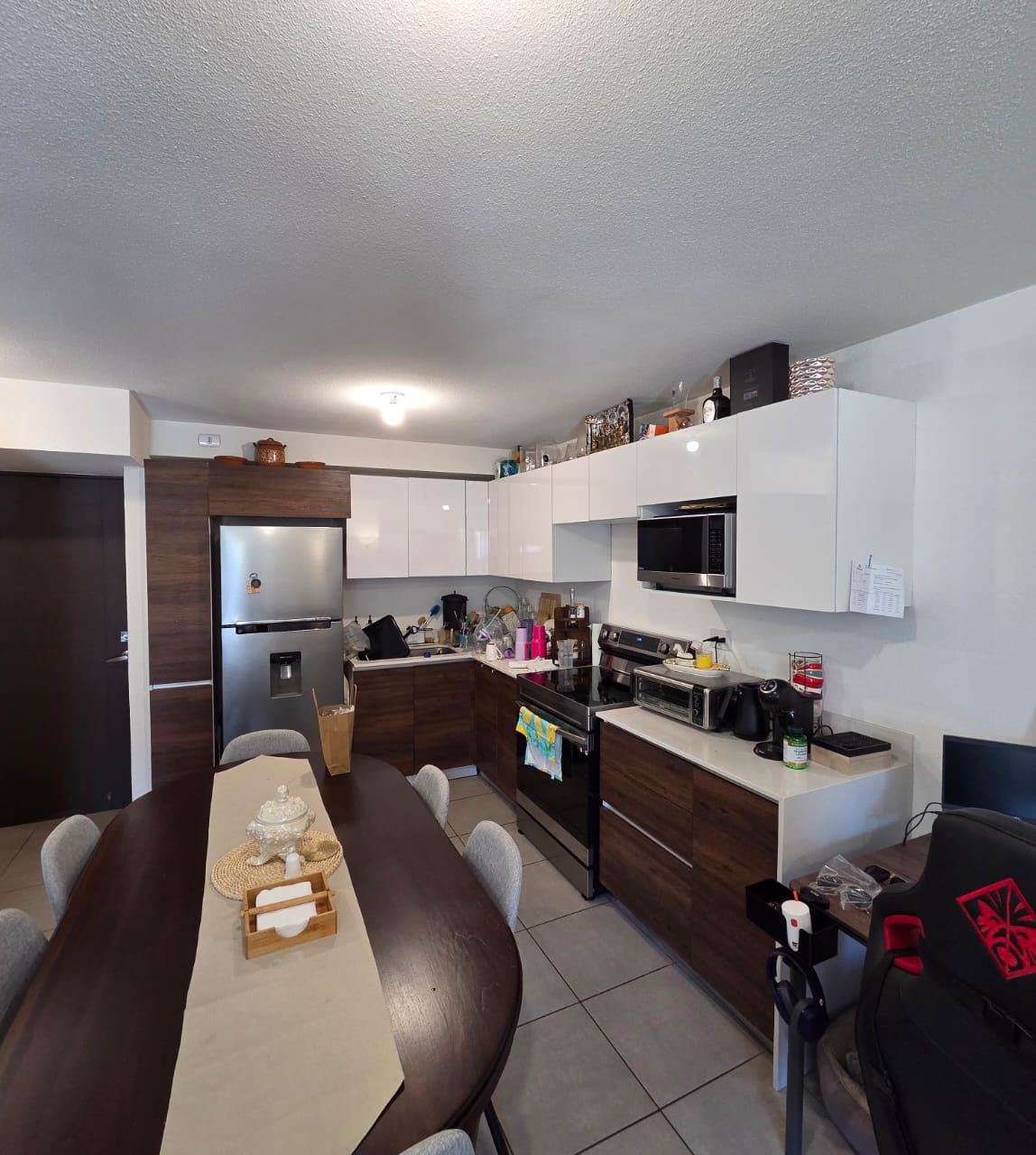 Venta de Casa o Casas, Terrenos, Propiedades, Apartamentos, Inmuebles en Guatemala, zona 11, zona 7, zona 2, zona 18, zona 16, Mixco, Carretera Al Salvador, Fraijanes, Santa Catarina Pinula, Antigua Guatemala, Villa Nueva, Villa Canales, San Miguel Petapa - Venta o Alquiler de Casas En Guatemala