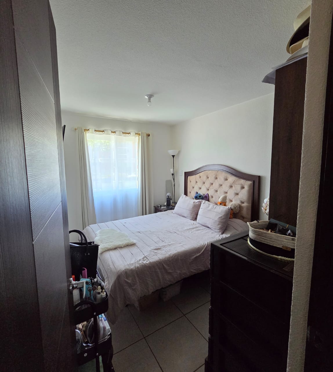 Venta de Casa o Casas, Terrenos, Propiedades, Apartamentos, Inmuebles en Guatemala, zona 11, zona 7, zona 2, zona 18, zona 16, Mixco, Carretera Al Salvador, Fraijanes, Santa Catarina Pinula, Antigua Guatemala, Villa Nueva, Villa Canales, San Miguel Petapa - Venta o Alquiler de Casas En Guatemala