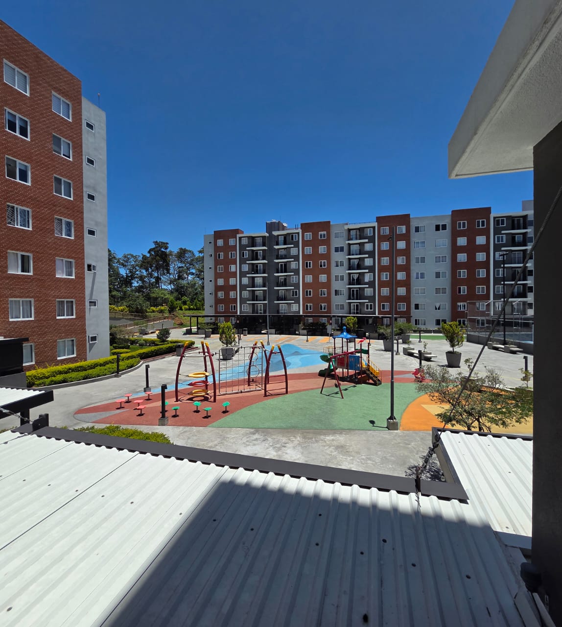 Venta de Casa o Casas, Terrenos, Propiedades, Apartamentos, Inmuebles en Guatemala, zona 11, zona 7, zona 2, zona 18, zona 16, Mixco, Carretera Al Salvador, Fraijanes, Santa Catarina Pinula, Antigua Guatemala, Villa Nueva, Villa Canales, San Miguel Petapa - Venta o Alquiler de Casas En Guatemala