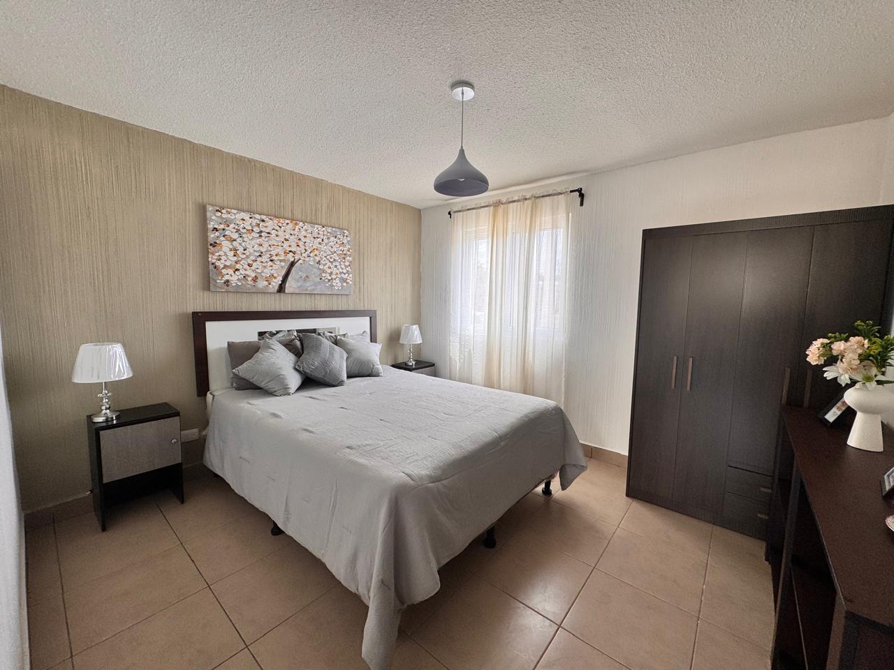 Venta de Casa o Casas, Terrenos, Propiedades, Apartamentos, Inmuebles en Guatemala, zona 11, zona 7, zona 2, zona 18, zona 16, Mixco, Carretera Al Salvador, Fraijanes, Santa Catarina Pinula, Antigua Guatemala, Villa Nueva, Villa Canales, San Miguel Petapa - Venta o Alquiler de Casas En Guatemala