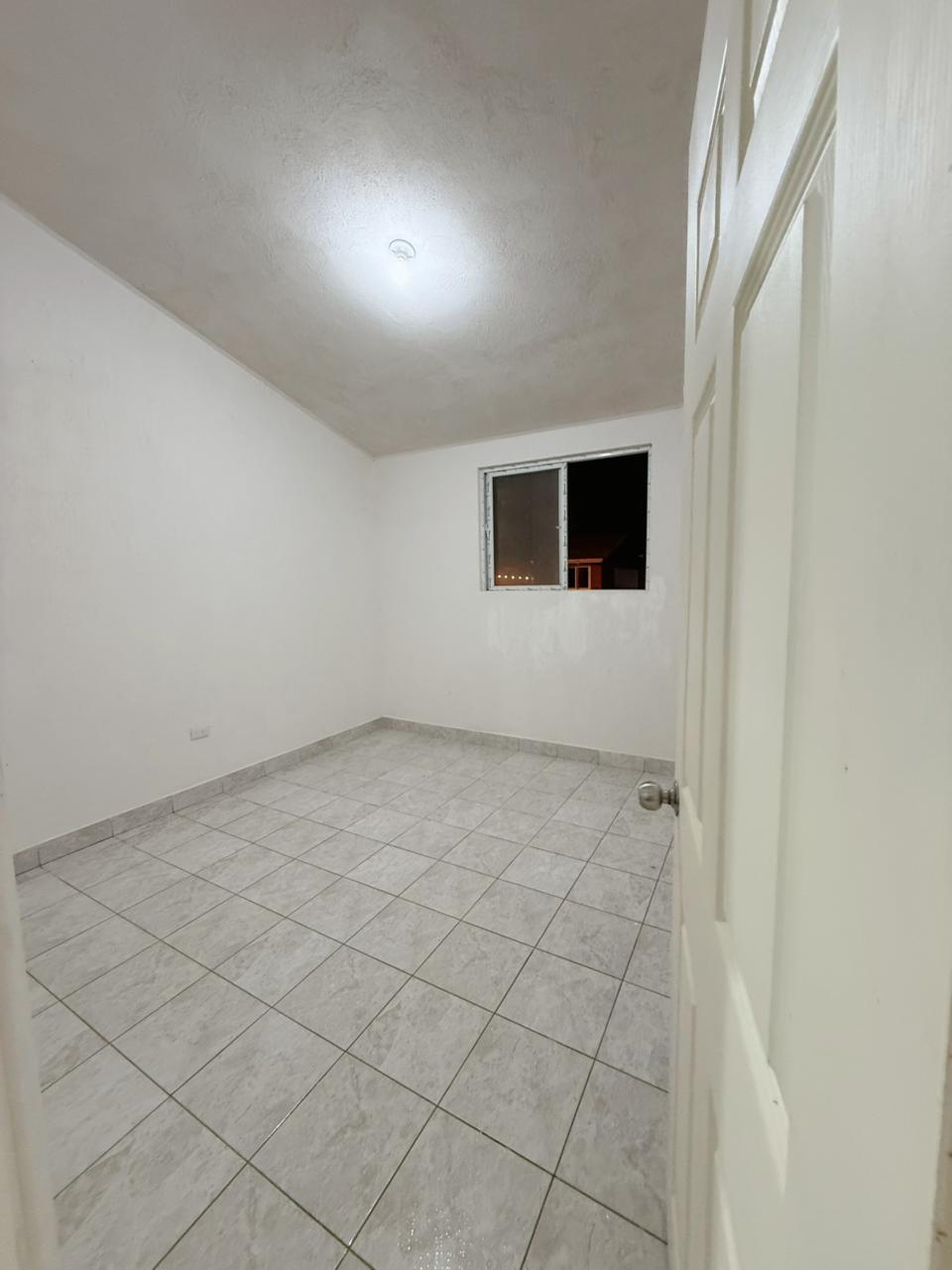 Venta de Casa o Casas, Terrenos, Propiedades, Apartamentos, Inmuebles en Guatemala, zona 11, zona 7, zona 2, zona 18, zona 16, Mixco, Carretera Al Salvador, Fraijanes, Santa Catarina Pinula, Antigua Guatemala, Villa Nueva, Villa Canales, San Miguel Petapa - Venta o Alquiler de Casas En Guatemala