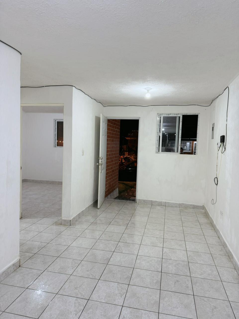 Venta de Casa o Casas, Terrenos, Propiedades, Apartamentos, Inmuebles en Guatemala, zona 11, zona 7, zona 2, zona 18, zona 16, Mixco, Carretera Al Salvador, Fraijanes, Santa Catarina Pinula, Antigua Guatemala, Villa Nueva, Villa Canales, San Miguel Petapa - Venta o Alquiler de Casas En Guatemala